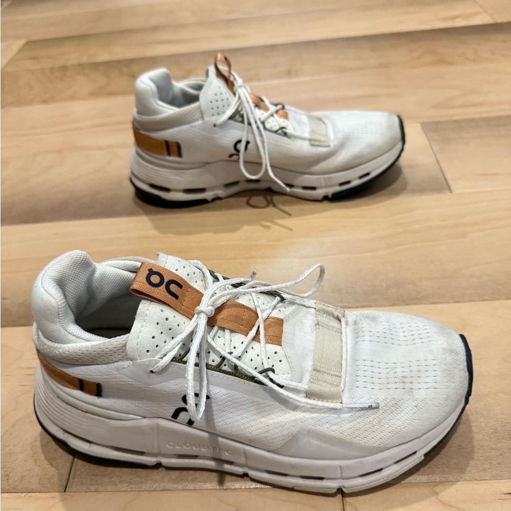 ON Women's White Athletic Shoes